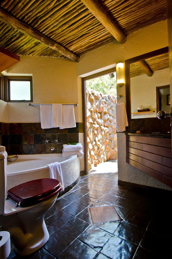 Tau Game Lodge Madikwe Game Reserve Exterior foto