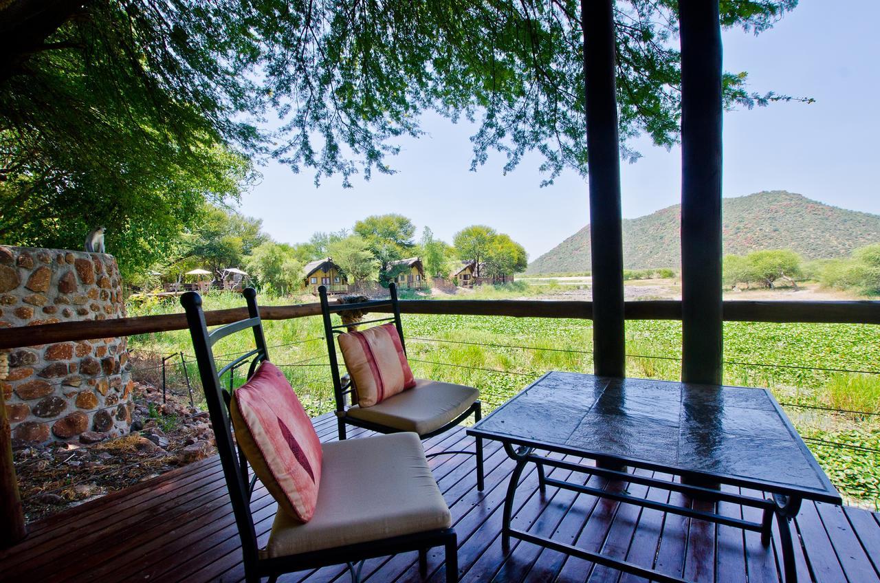 Tau Game Lodge Madikwe Game Reserve Exterior foto